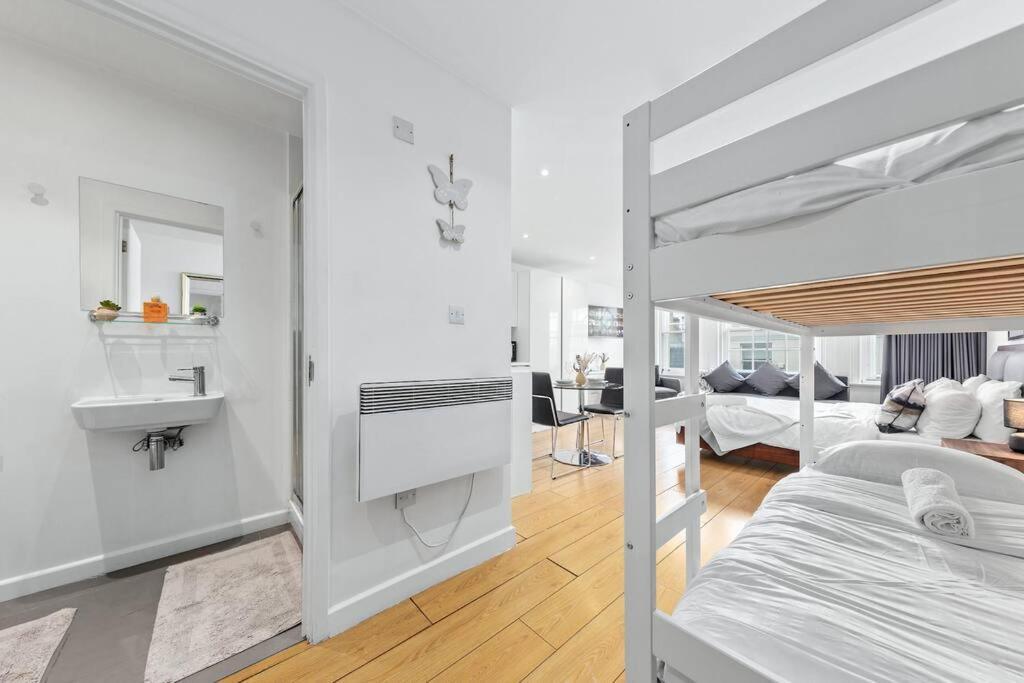 Piccadilly Haven, Flat In London Vr12 Apartment Bagian luar foto