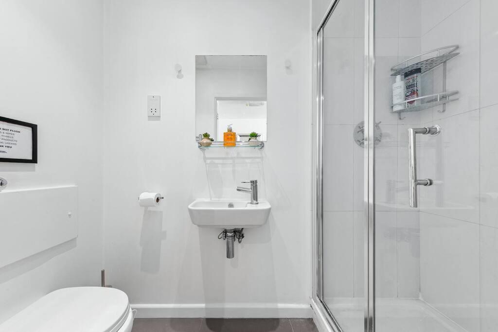 Piccadilly Haven, Flat In London Vr12 Apartment Bagian luar foto
